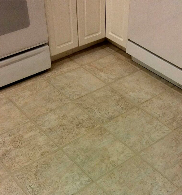 Tile and grout after professional cleaning